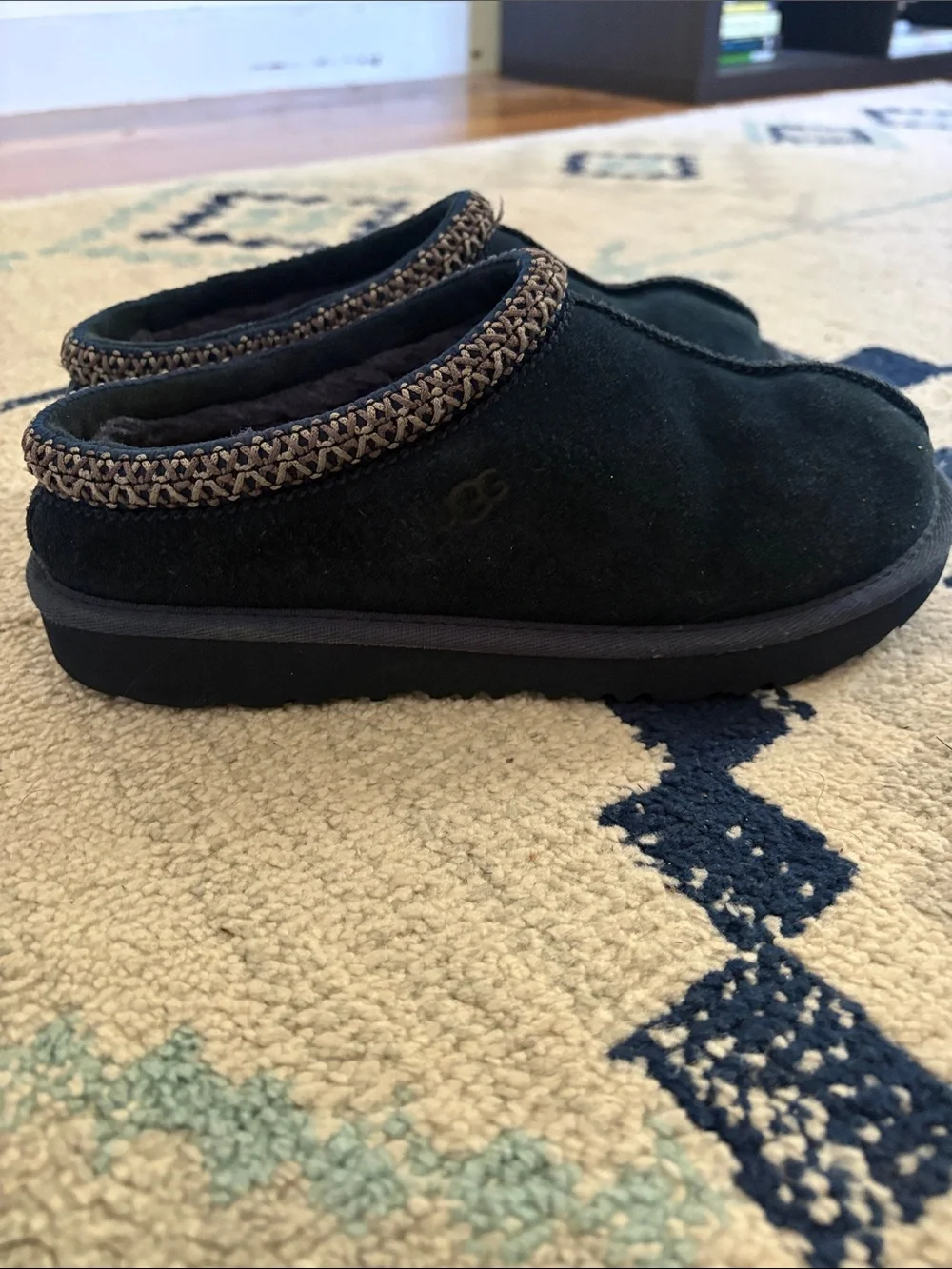 UGG Kids Tasman II Slip-On Slipper in Navy with Contrast Trim